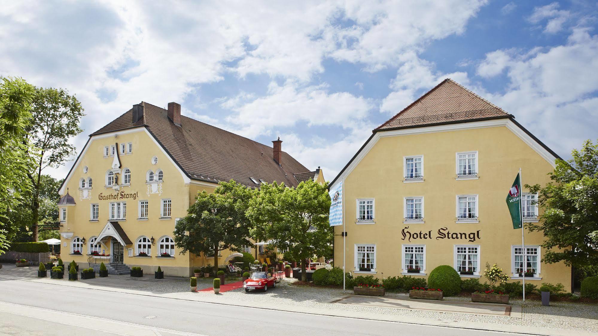 Hotel Gutsgasthof Stangl Vaterstetten Exterior photo